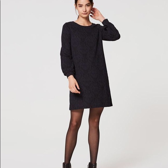 LOFT Dresses & Skirts - ANN TAYLOR LOFT medallion shift knit dress XS